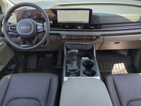 New 2026 Kia Carnival SX FWD image 6