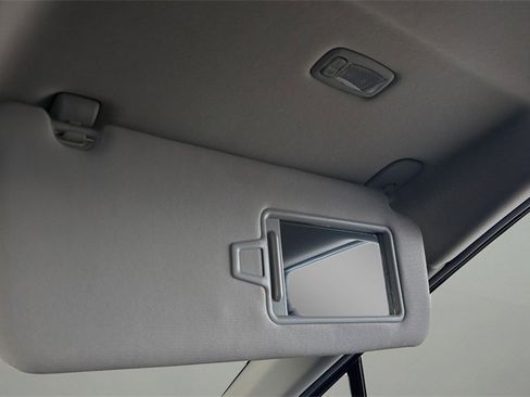 Used 2022 Kia Carnival LX image 30