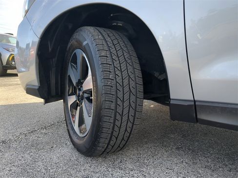 Used 2017 Subaru Forester 2.5i Premium w/ Popular Package #1A image 32