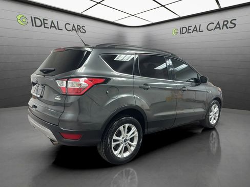 Used 2018 Ford Escape SE FWD image 5