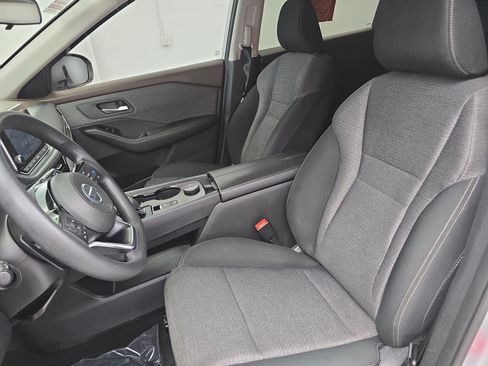 Certified 2021 Nissan Rogue SV AWD/4WD image 14