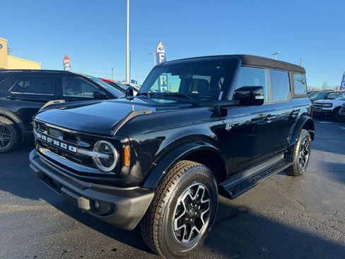 New 2025 Ford Bronco Outer Banks image 25