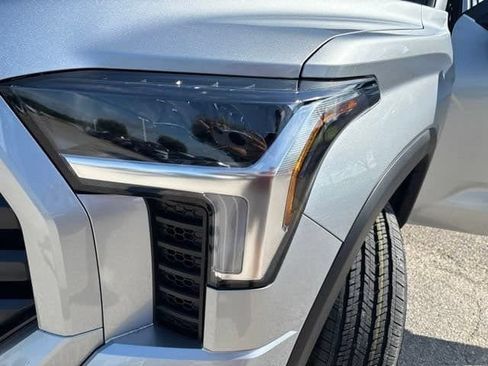 New 2026 Toyota Tundra SR5 AWD/4WD image 30