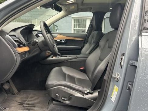 Used 2023 Volvo XC90 B6 Plus w/ Protection Package Premier AWD/4WD image 2