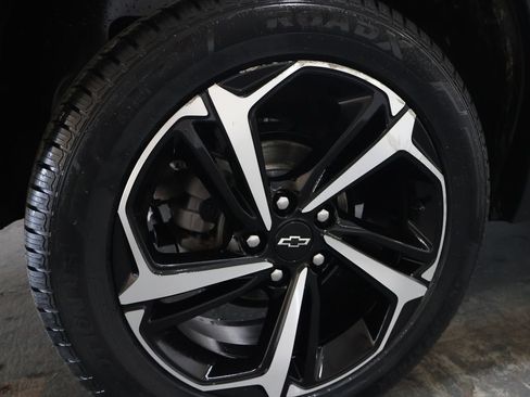Used 2022 Chevrolet TrailBlazer RS AWD/4WD image 32