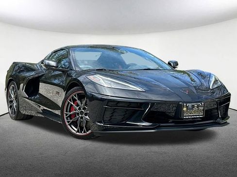 Used 2023 Chevrolet Corvette Stingray Premium Conv w/ Z51 Performance Package RWD image 2