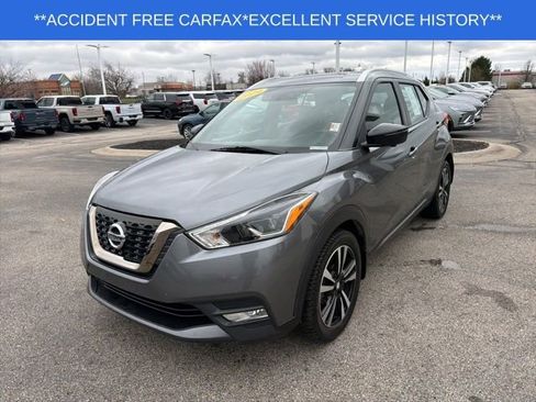 Used 2019 Nissan Kicks SR image 5