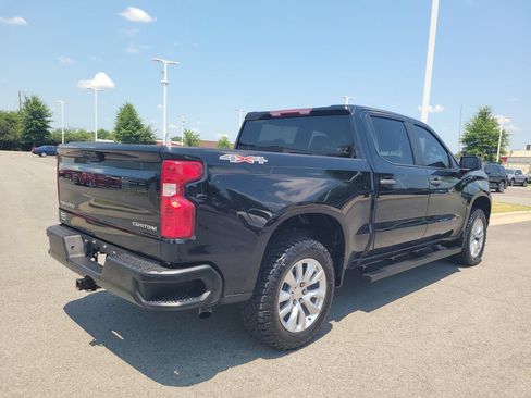 Used 2023 Chevrolet Silverado 1500 Custom AWD/4WD image 3