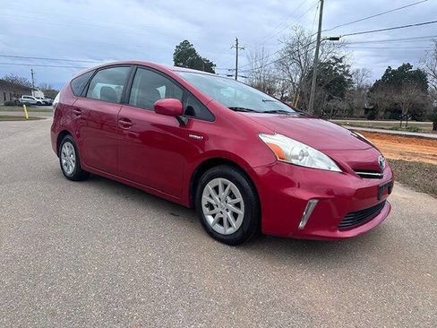 Used 2013 Toyota Prius V Two image 8