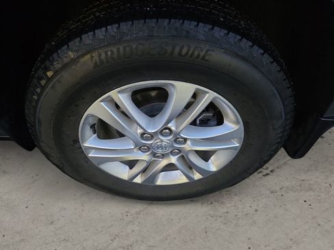 Used 2019 Buick Enclave Essence image 9