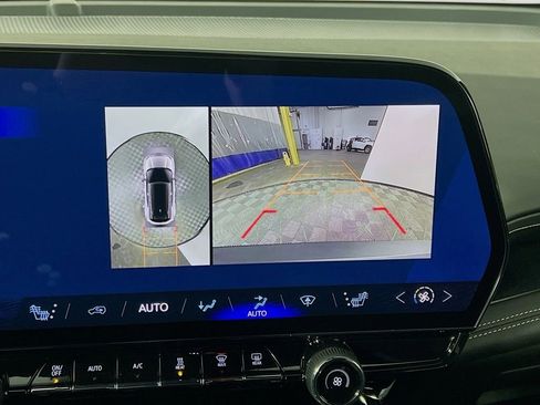 New 2026 Chevrolet Blazer EV LT image 14