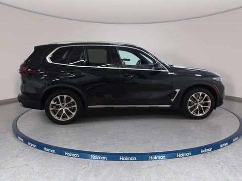 Used 2024 BMW X5 xDrive40i w/ Premium Package AWD/4WD image 4