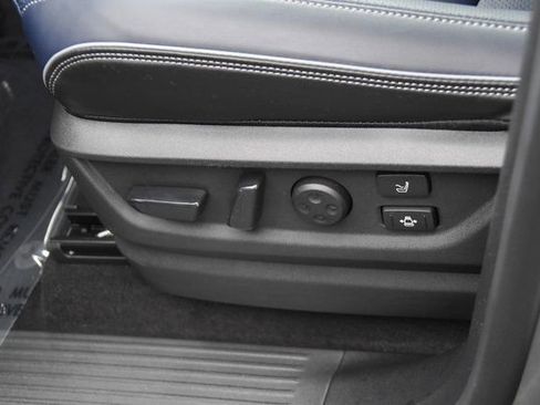 New 2026 INFINITI QX80 4WD w/ Sport Exterior Package image 33