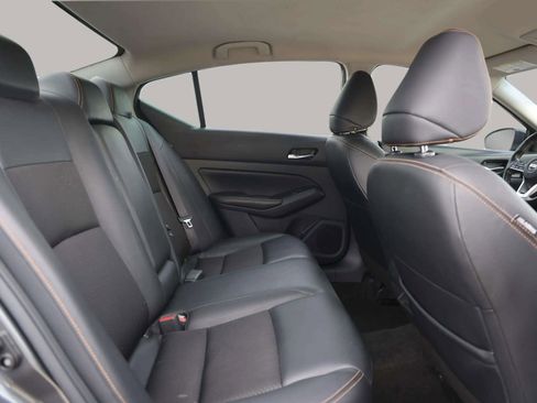 Used 2022 Nissan Altima 2.5 SR image 29