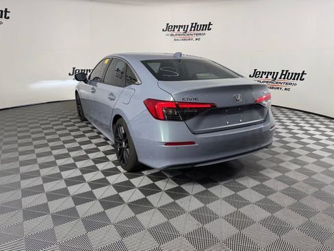 Used 2024 Honda Civic Touring image 11