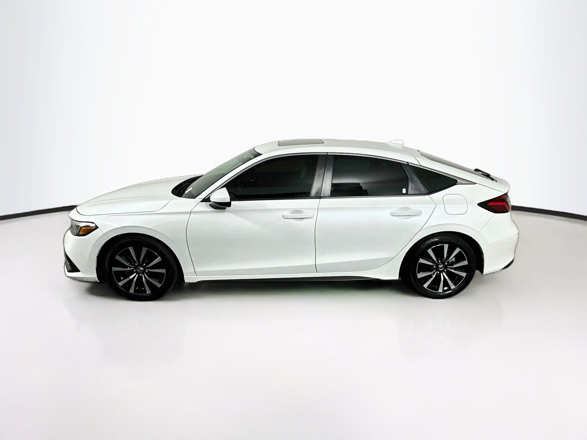 Used 2024 Honda Civic EX-L image 4