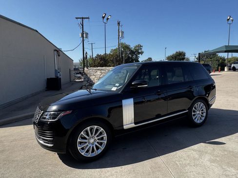 Used 2019 Land Rover Range Rover HSE AWD/4WD image 2
