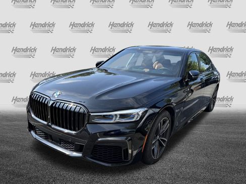 Used 2020 BMW 750i xDrive w/ Executive Package AWD/4WD image 5
