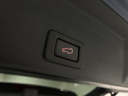 Used 2019 Subaru Ascent Touring AWD/4WD image 40