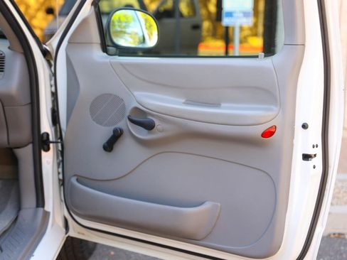 Used 1997 Ford F150 2WD Regular Cab image 21