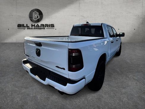 Used 2024 RAM 1500 Laramie AWD/4WD image 6