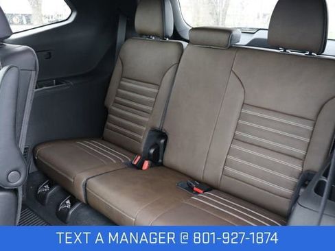 New 2026 GMC Acadia Denali Ultimate w/ LPO, Floor Liner Package AWD/4WD image 19