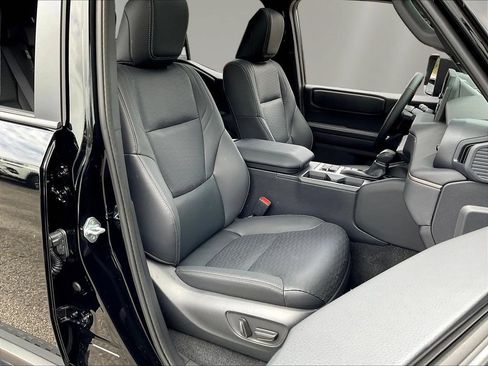 Used 2026 Toyota Land Cruiser w/ Premium Package AWD/4WD image 31