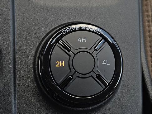 New 2025 Ford Ranger XLT w/ FX4 Off-Road Package image 14