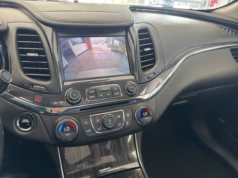 Used 2017 Chevrolet Impala Premier w/ Enhanced Convenience Package FWD image 35