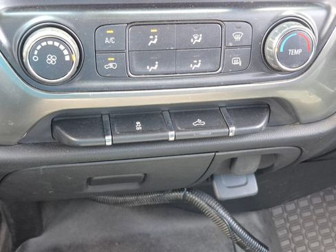 Used 2016 Chevrolet Silverado 2500 LT w/ Snow Plow Prep Package AWD/4WD image 19