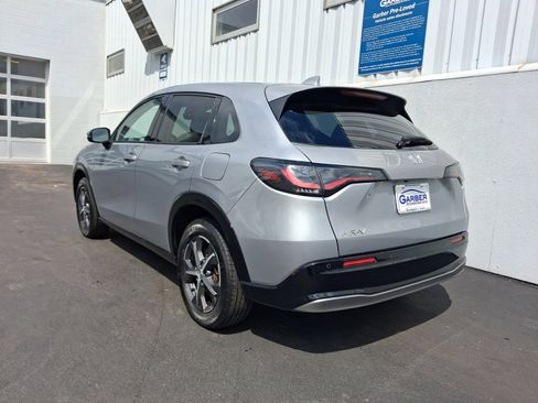 Used 2023 Honda HR-V EX-L image 3
