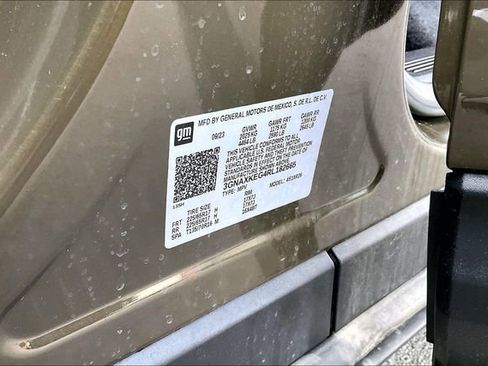 Used 2024 Chevrolet Equinox LT FWD image 14