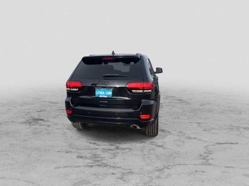 Used 2020 Jeep Grand Cherokee Altitude image 7