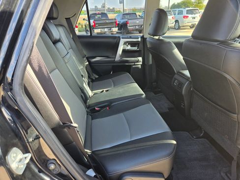 Used 2016 Toyota 4Runner SR5 Premium AWD/4WD image 34