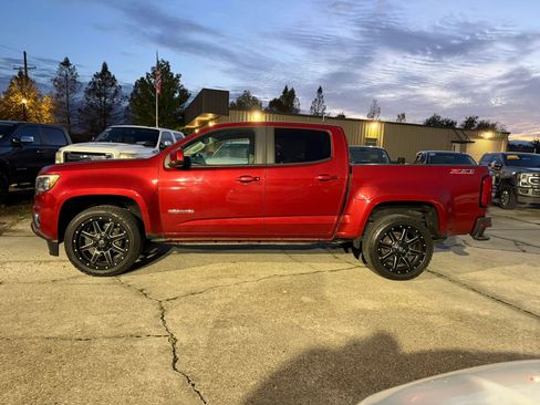 Used 2016 Chevrolet Colorado Z71 image 2