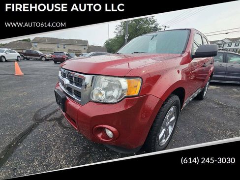 Used 2010 Ford Escape XLT FWD image 1