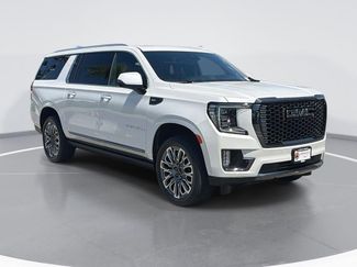 Used 2023 GMC Yukon XL Denali Ultimate AWD/4WD video 1