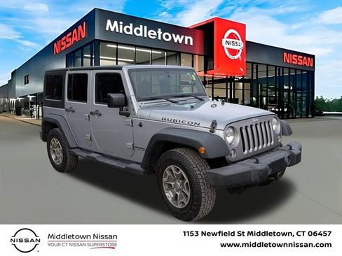 Used 2015 Jeep Wrangler Unlimited Rubicon w/ Connectivity Group AWD/4WD image 1