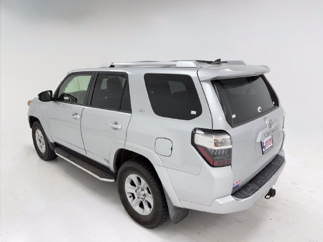 Used 2015 Toyota 4Runner SR5 Premium RWD image 17