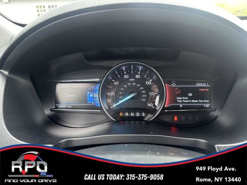 Used 2019 Ford Explorer XLT w/ Equipment Group 202A AWD/4WD image 13