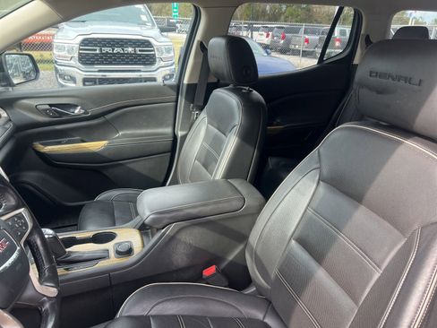 Used 2019 GMC Acadia Denali image 8