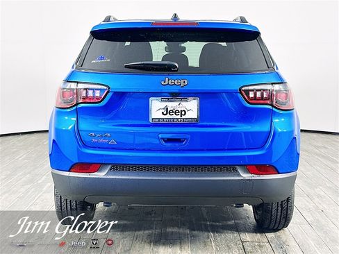 New 2026 Jeep Compass Latitude image 5