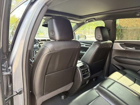 Used 2022 Cadillac XT5 Premium Luxury w/ LPO, Floor Liner Package AWD/4WD image 12
