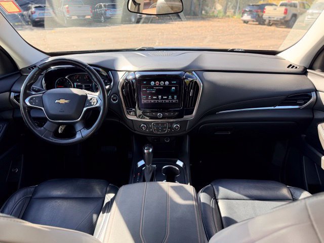Used 2018 Chevrolet Traverse LT FWD image 21