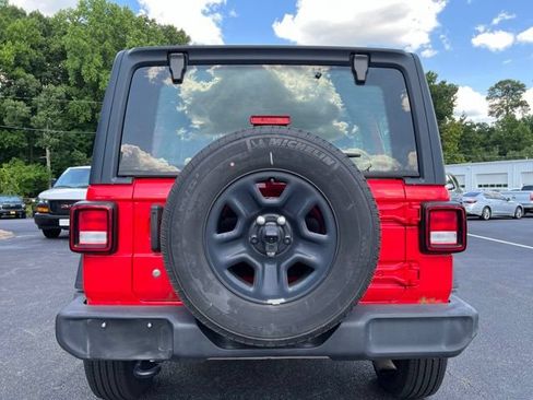 Used 2022 Jeep Wrangler Unlimited Sport AWD/4WD image 9