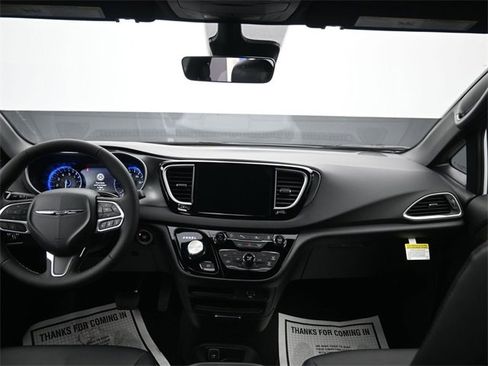 New 2026 Chrysler Voyager LX image 25