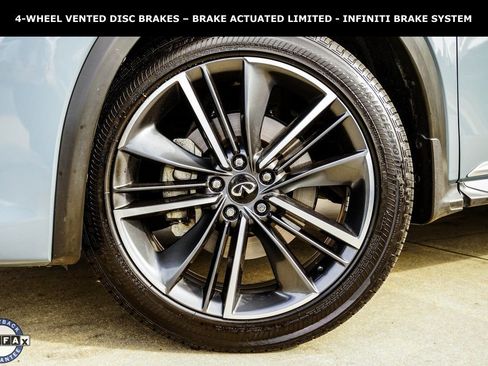 Certified 2025 INFINITI QX55 Luxe w/ Accent Package image 3
