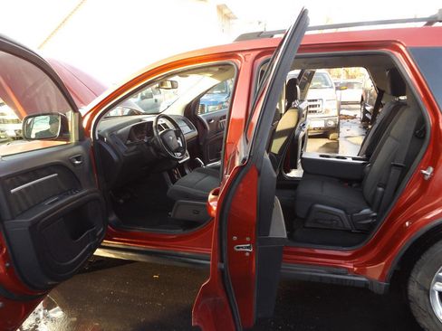 Used 2010 Dodge Journey SXT w/ Flexible Seating Group image 9