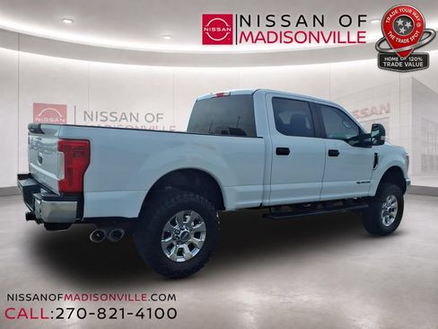 Used 2019 Ford F250 XL w/ Power Equipment Group AWD/4WD image 2