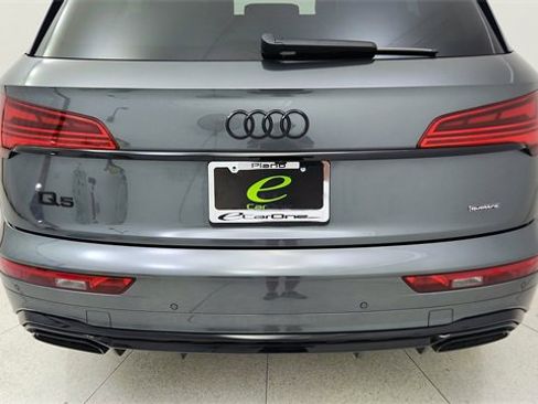 Used 2025 Audi Q5 e Premium Plus w/ Premium Plus Package image 12